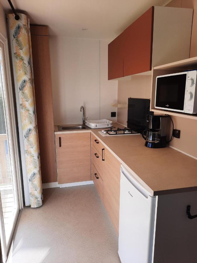 Camping Le Robinson Hotel Colleville-sur-Mer Bagian luar foto