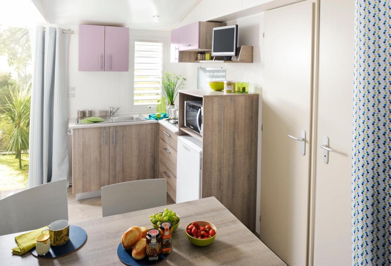 Camping Le Robinson Hotel Colleville-sur-Mer Bagian luar foto