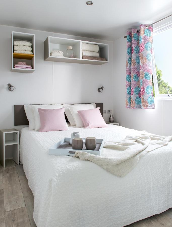Camping Le Robinson Hotel Colleville-sur-Mer Bagian luar foto