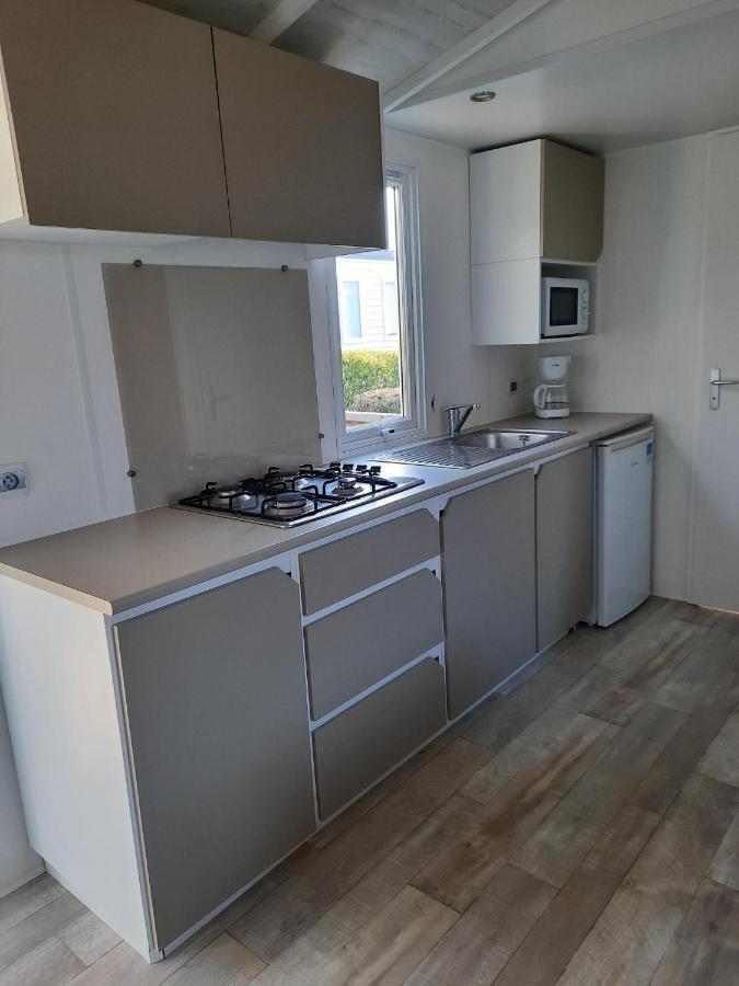 Camping Le Robinson Hotel Colleville-sur-Mer Bagian luar foto