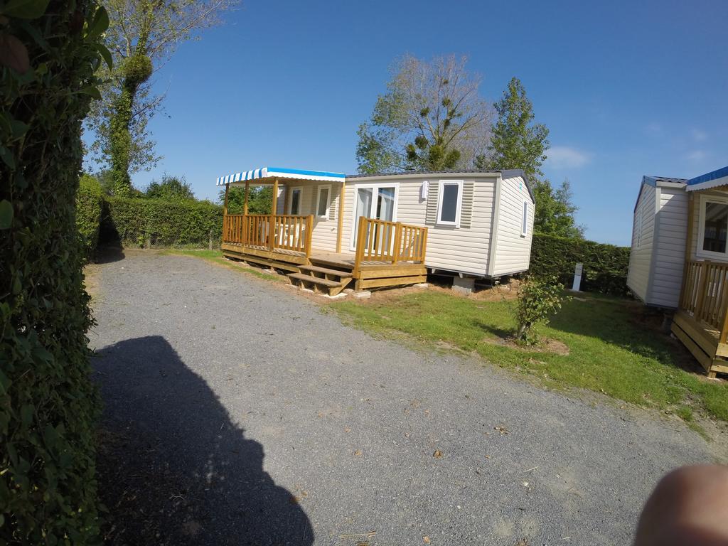 Camping Le Robinson Hotel Colleville-sur-Mer Bagian luar foto